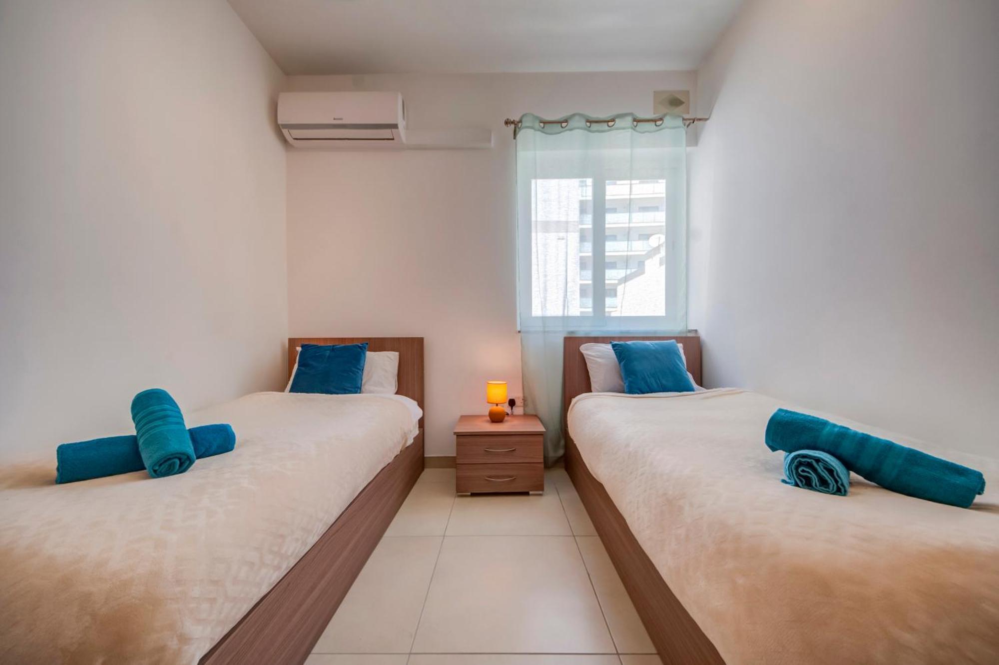 Modern 2Br Apt With Balconies In St Julians, Paceville - Apt 5 By Vaganza سانت جوليان المظهر الخارجي الصورة
