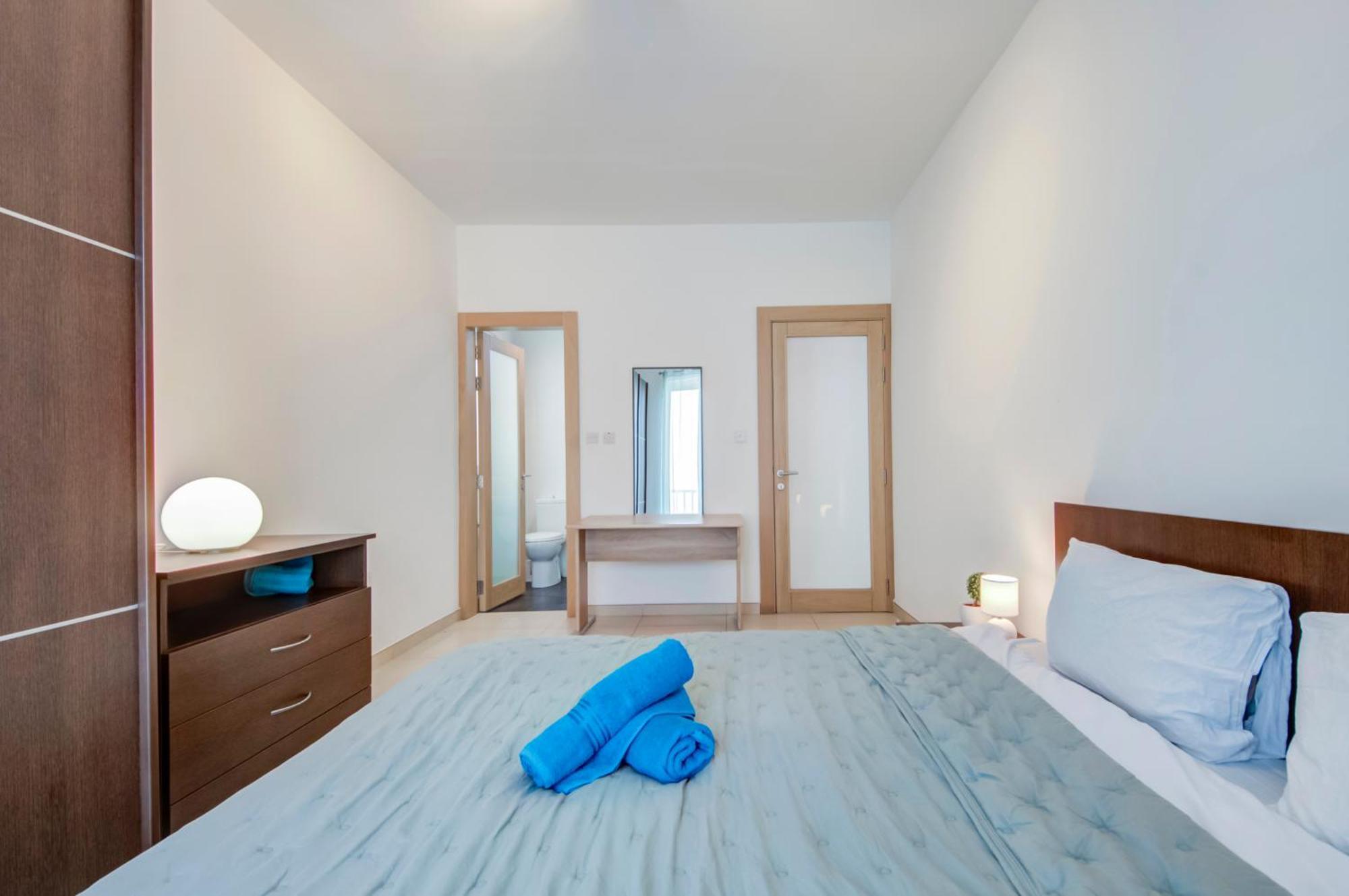Modern 2Br Apt With Balconies In St Julians, Paceville - Apt 5 By Vaganza سانت جوليان المظهر الخارجي الصورة